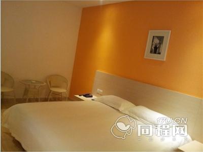 上海莫泰168旅店（南汇惠南镇乐购店）图片大床房
